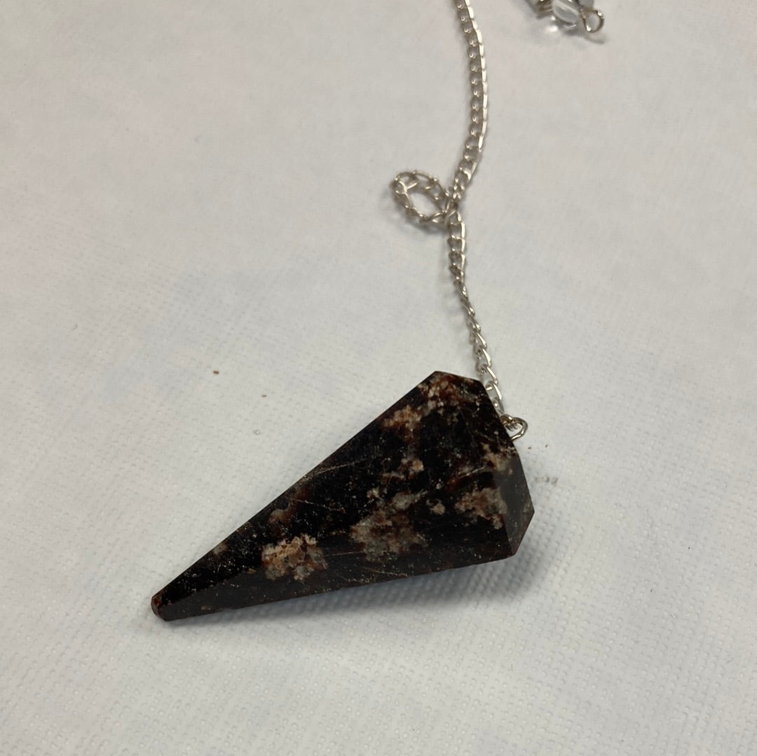 Garnet Pendulum