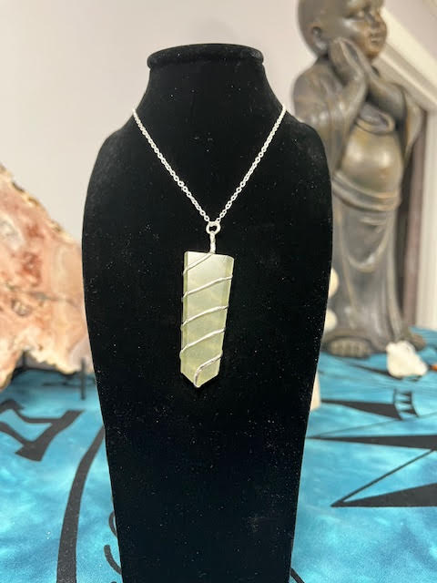Green Aventurine Wire Wrap Flat Blade Pendant Necklace Silvertone