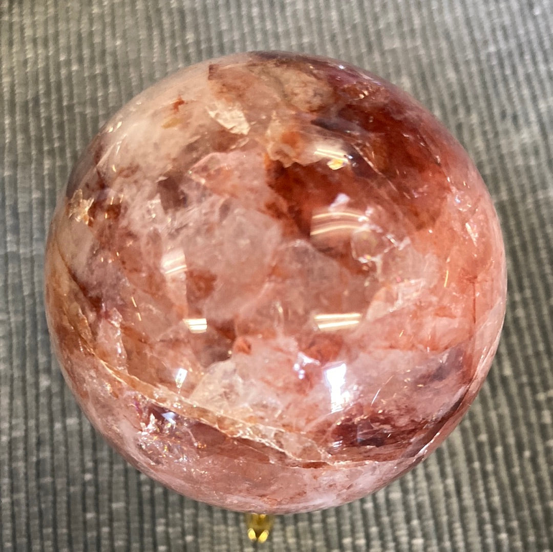 Hematoid Quartz Palm Stone