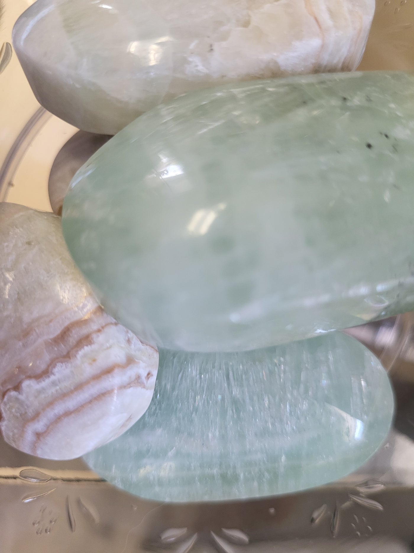 Caribbean Calcite Palm Stone