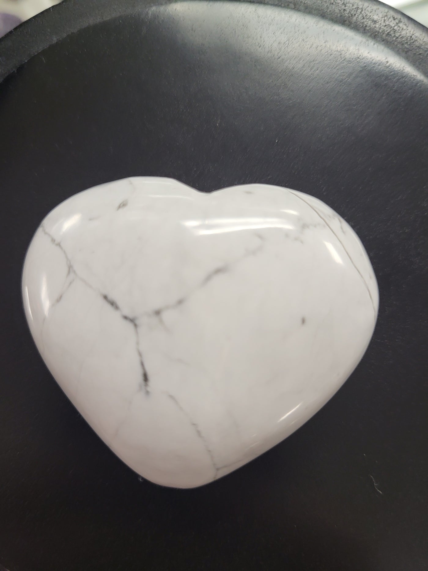 Howlite Heart