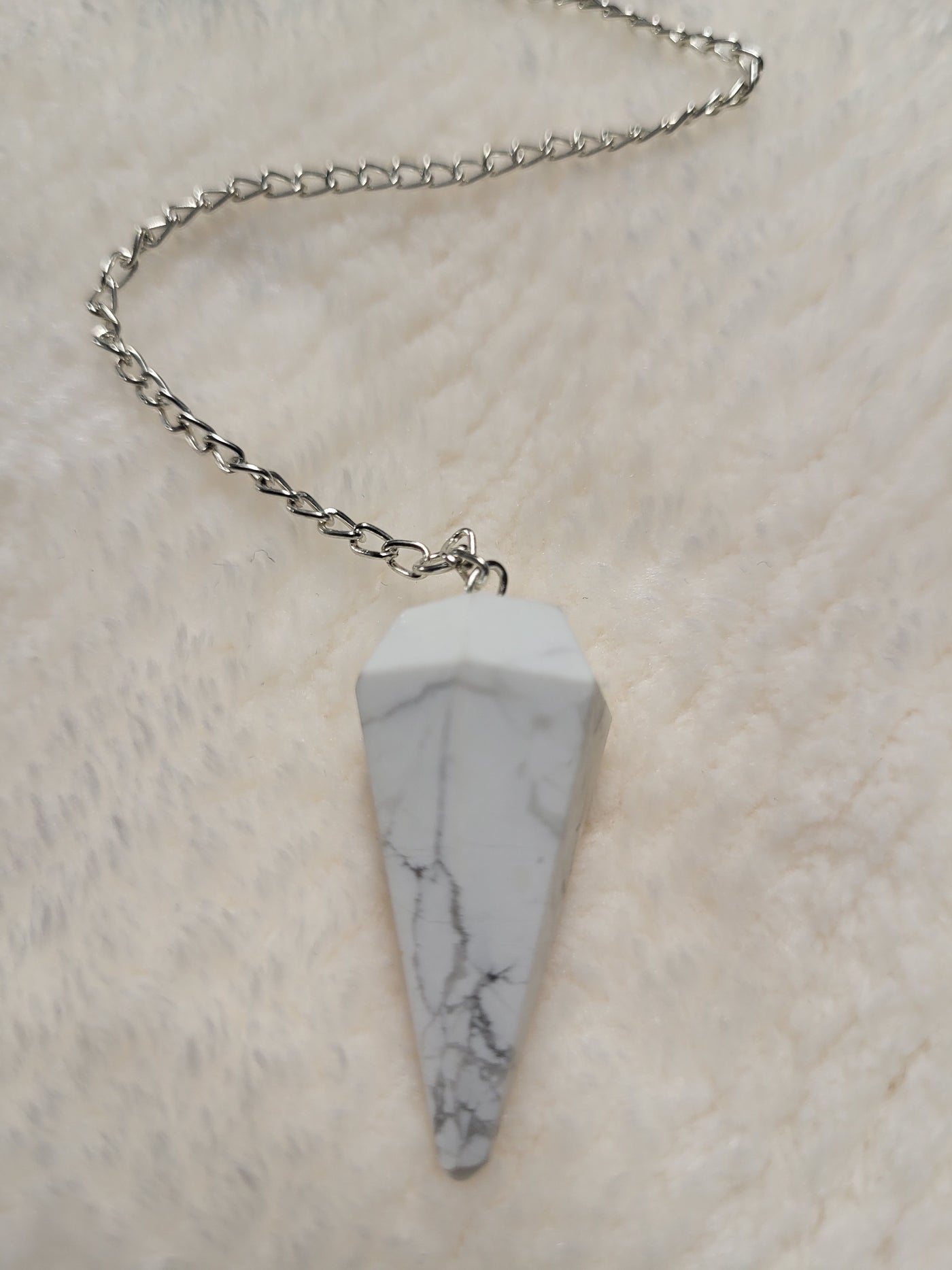 Howlite Pendulum