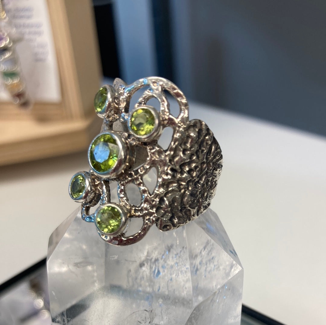 Peridot Filigree Statement Ring Sterling Silver Size 9