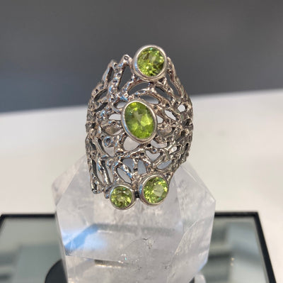 Peridot Filigree Statement Ring Sterling Silver Size 10.5